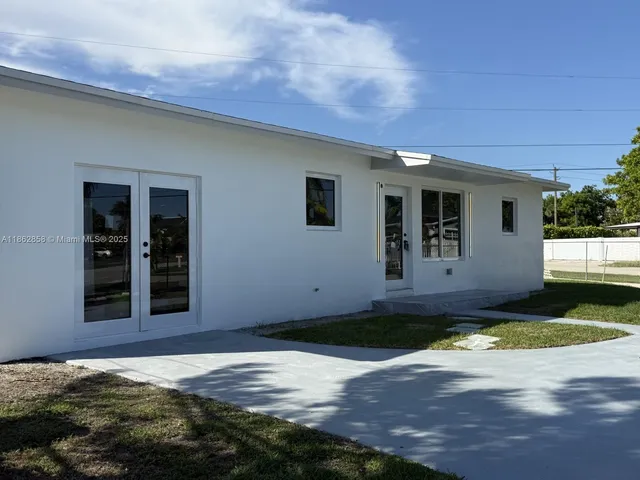 a view of an entrance of house