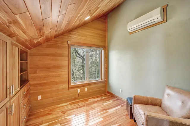 $1,525,000 | 3857 Lake Lucerne Drive, Crandon, WI 54520