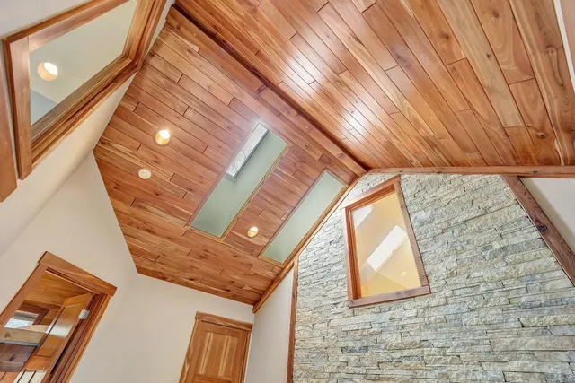 $1,525,000 | 3857 Lake Lucerne Drive, Crandon, WI 54520