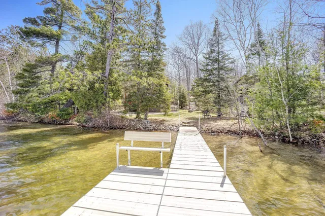 $1,525,000 | 3857 Lake Lucerne Drive, Crandon, WI 54520