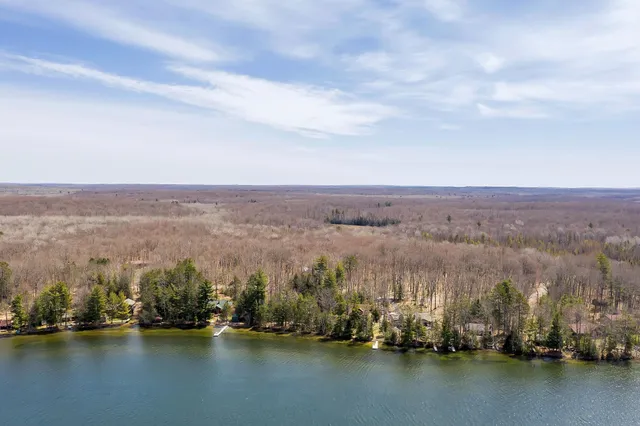 $1,525,000 | 3857 Lake Lucerne Drive, Crandon, WI 54520