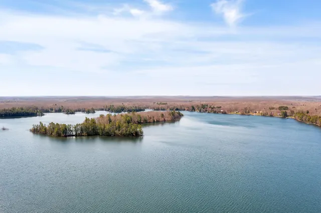 $1,525,000 | 3857 Lake Lucerne Drive, Crandon, WI 54520