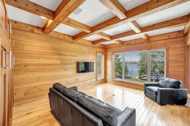 $1,525,000 | 3857 Lake Lucerne Drive, Crandon, WI 54520