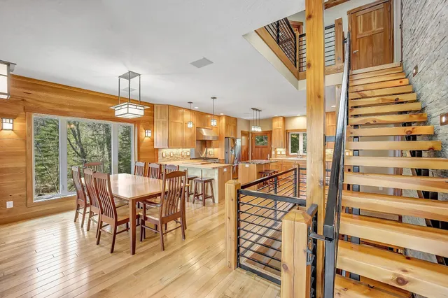 $1,525,000 | 3857 Lake Lucerne Drive, Crandon, WI 54520