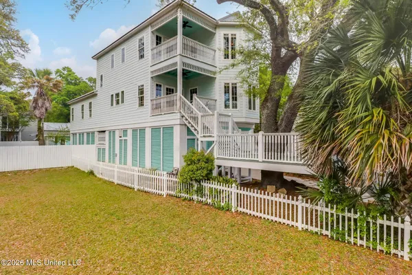 $4,200 | 1324 Beach Boulevard, Biloxi, MS 39530