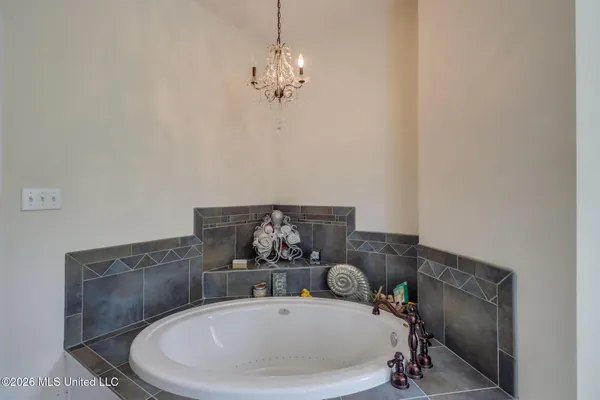 $4,200 | 1324 Beach Boulevard, Biloxi, MS 39530