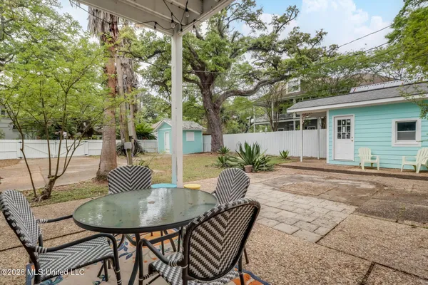 $4,200 | 1324 Beach Boulevard, Biloxi, MS 39530