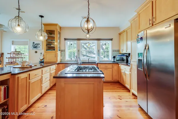 $4,200 | 1324 Beach Boulevard, Biloxi, MS 39530