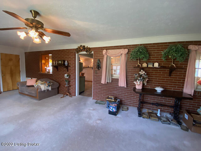 8530 Chase Road Louisville, KY 40258 - Photo 21 of 29 IMG_3430