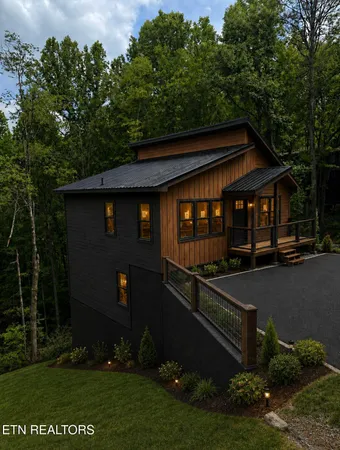 $749,999 | 2670 Grassy Branch Loop, Sevierville, TN 37876