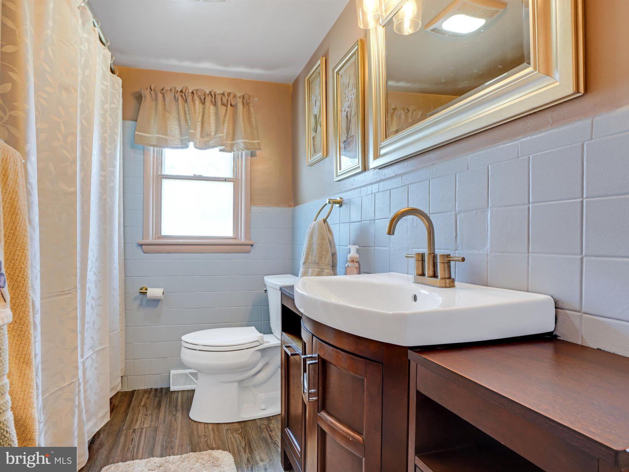 951 South Forge Road Palmyra, PA 17078 - Photo 11 of 18 Full Bathroom
