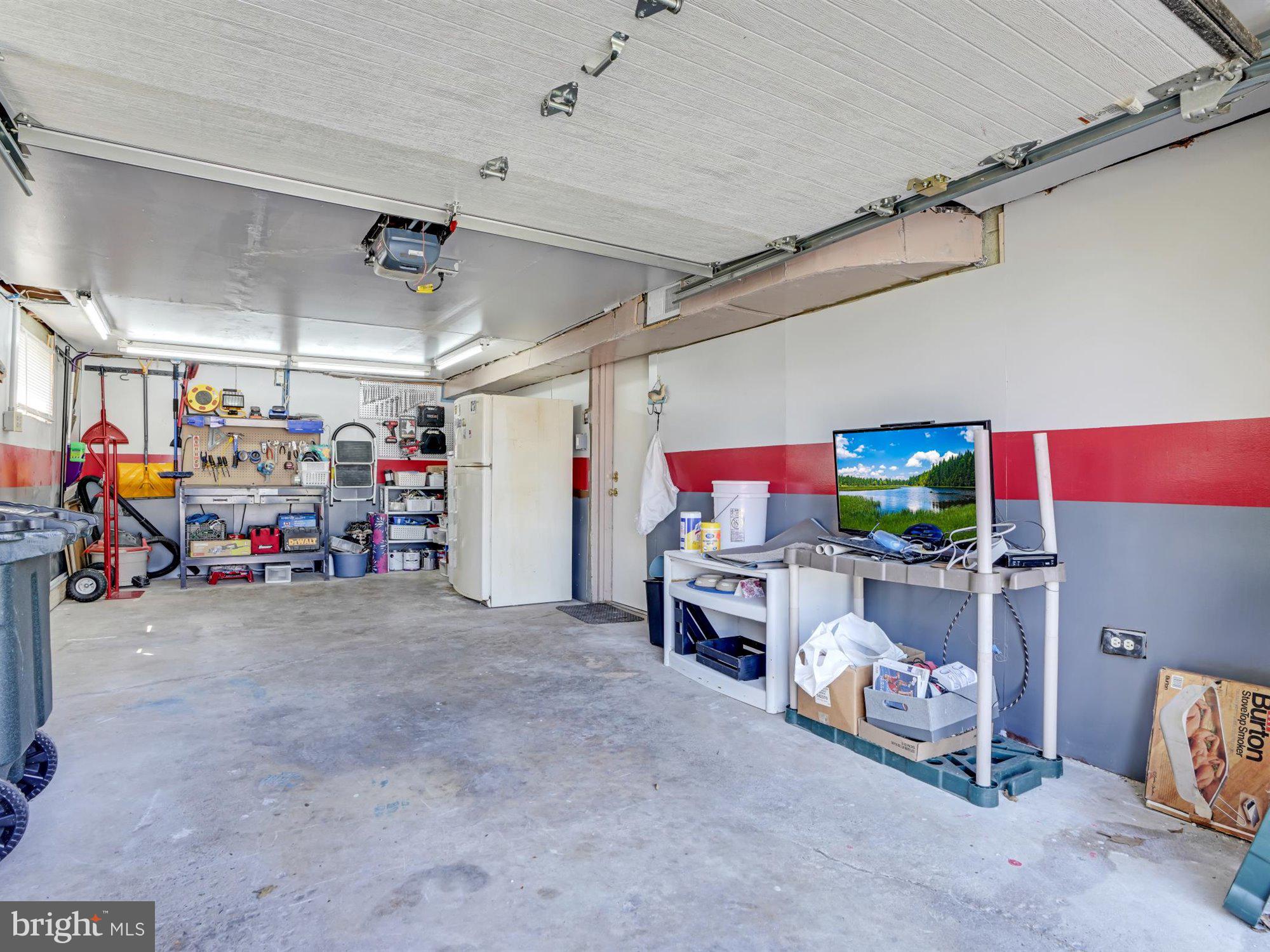 951 South Forge Road Palmyra, PA 17078 - Photo 14 of 18 Garage