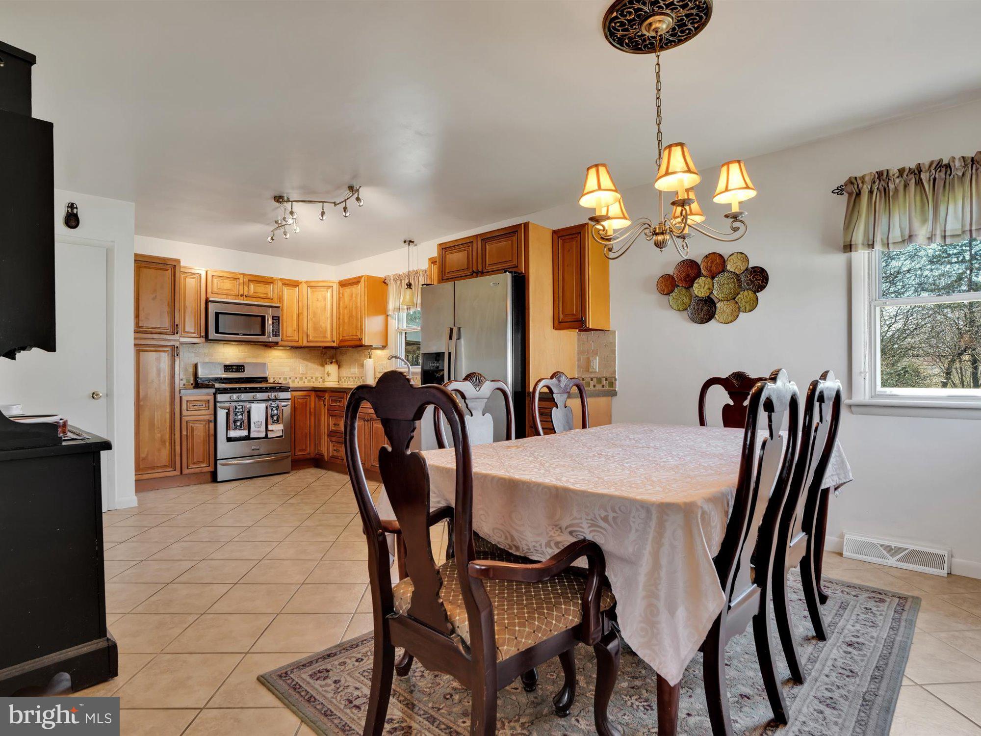 951 South Forge Road Palmyra, PA 17078 - Photo 6 of 18 Dining Area/Kitchen