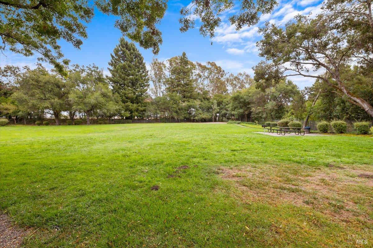 980 Stanislaus Way Santa Rosa, CA 95401 - Photo 35 of 35 Gallery Image 35