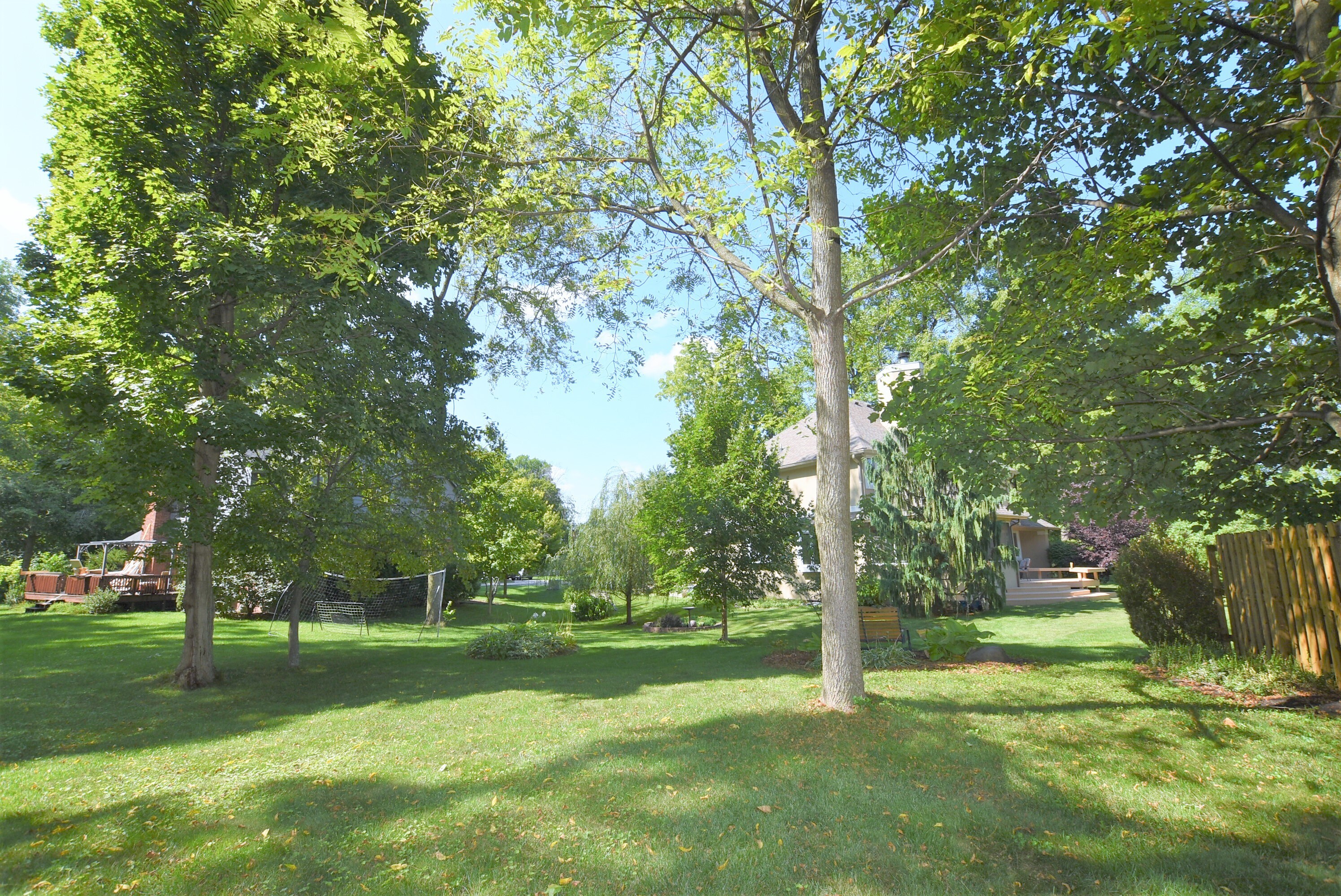 7544 Broad Leaf Lane Fishers, IN 46038 - Photo 4 of 49