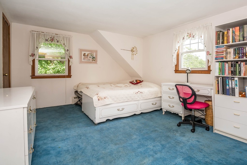 22 Erlin Road Chelmsford, MA 01824 - Photo 11 of 19