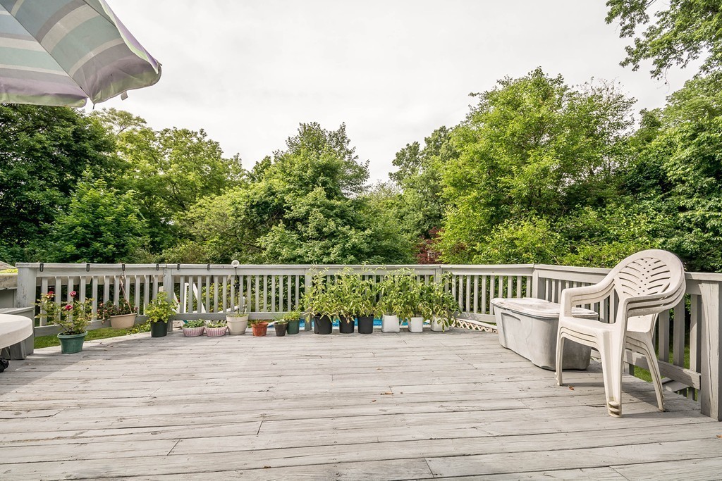 22 Erlin Road Chelmsford, MA 01824 - Photo 16 of 19