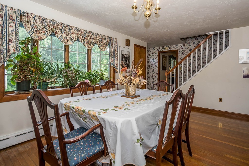 22 Erlin Road Chelmsford, MA 01824 - Photo 8 of 19