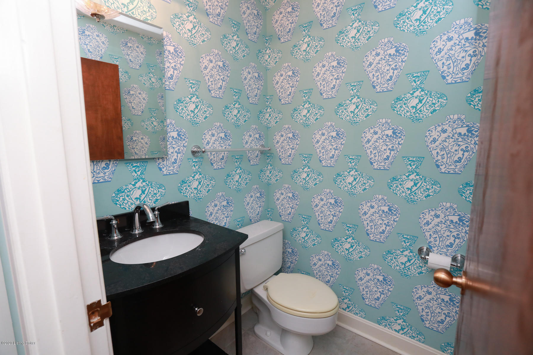 1802 Round Ridge Road Louisville, KY 40207 - Photo 33 of 51 roundridge-136