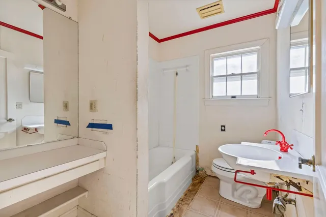 $394,000 | 5610 Joe Sayers Avenue, Austin, TX 78756