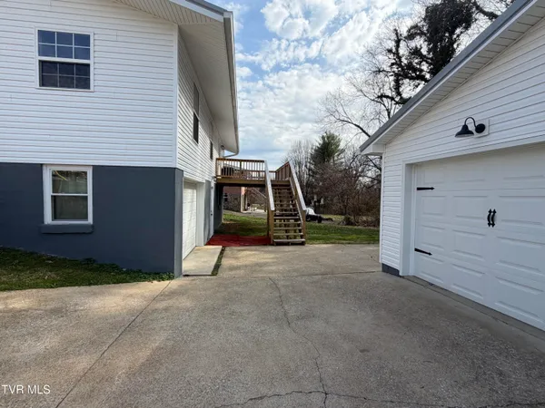 $327,900 | 114 Mayor Avenue, Greeneville, TN 37745
