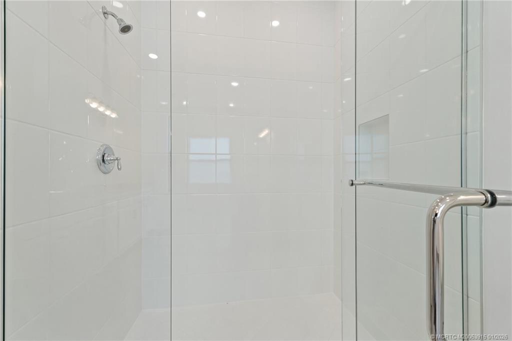 12159 Southwest Songbird Road Port St. Lucie, FL 34987 - Photo 21 of 29 Primary Shower
