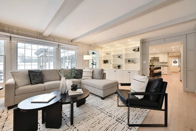 $1,099,000 | 688 Thompson's Way, Inverness, IL 60067