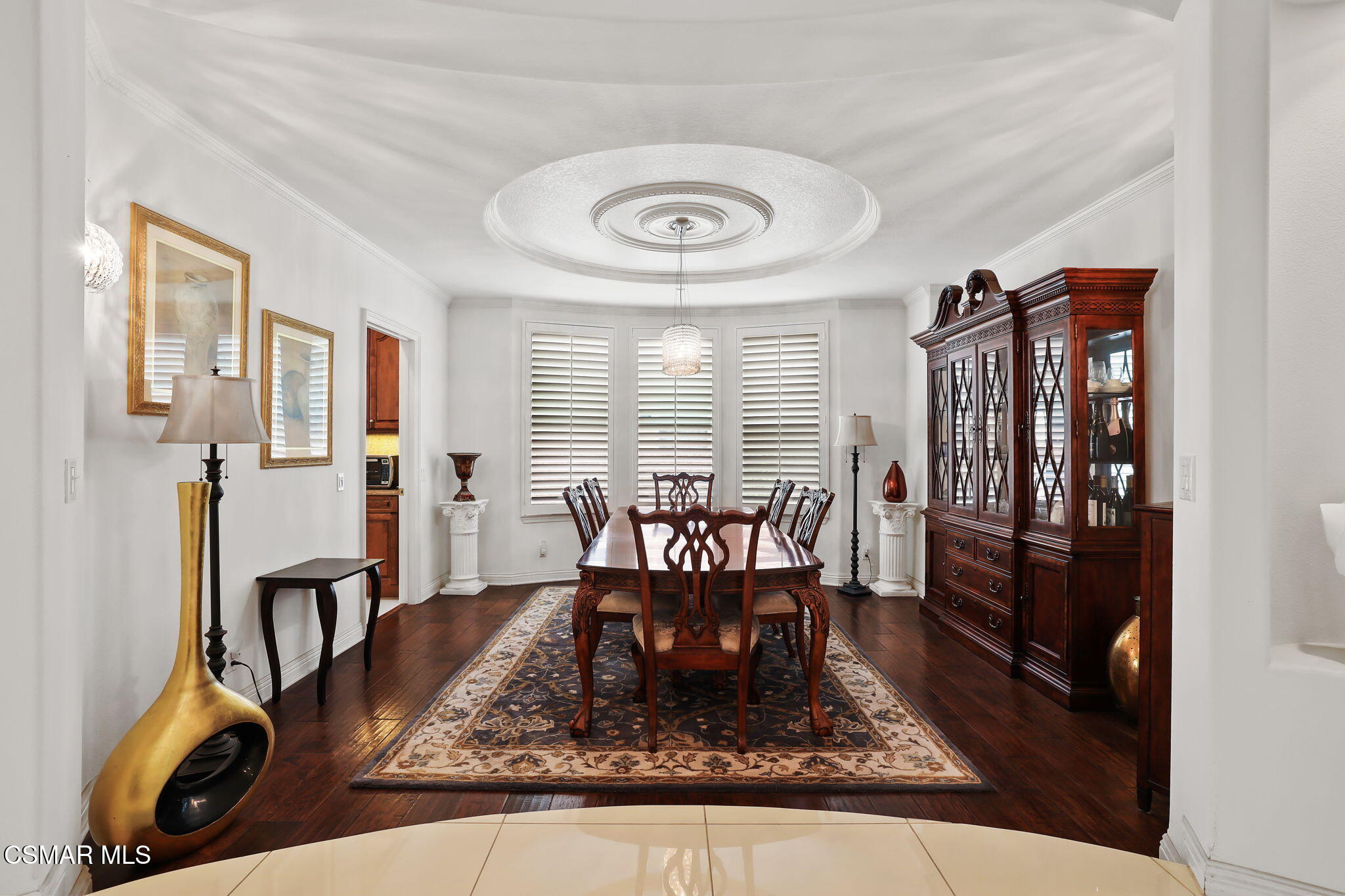 20253 Vía Galileo Porter Ranch, CA 91326 - Photo 4 of 41 a living room with furniture and a table