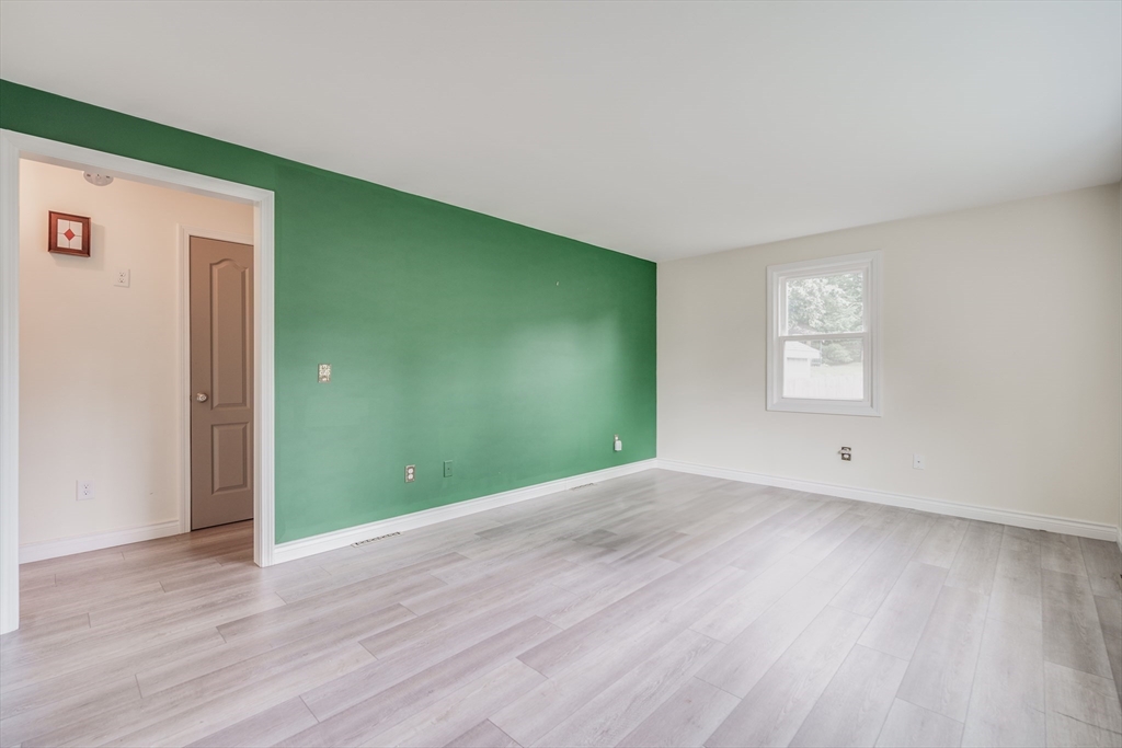 26 Vale Circle Springfield, MA 01118 - Photo 14 of 42 Gallery Image 14