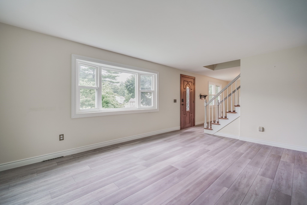 26 Vale Circle Springfield, MA 01118 - Photo 16 of 42 Gallery Image 16