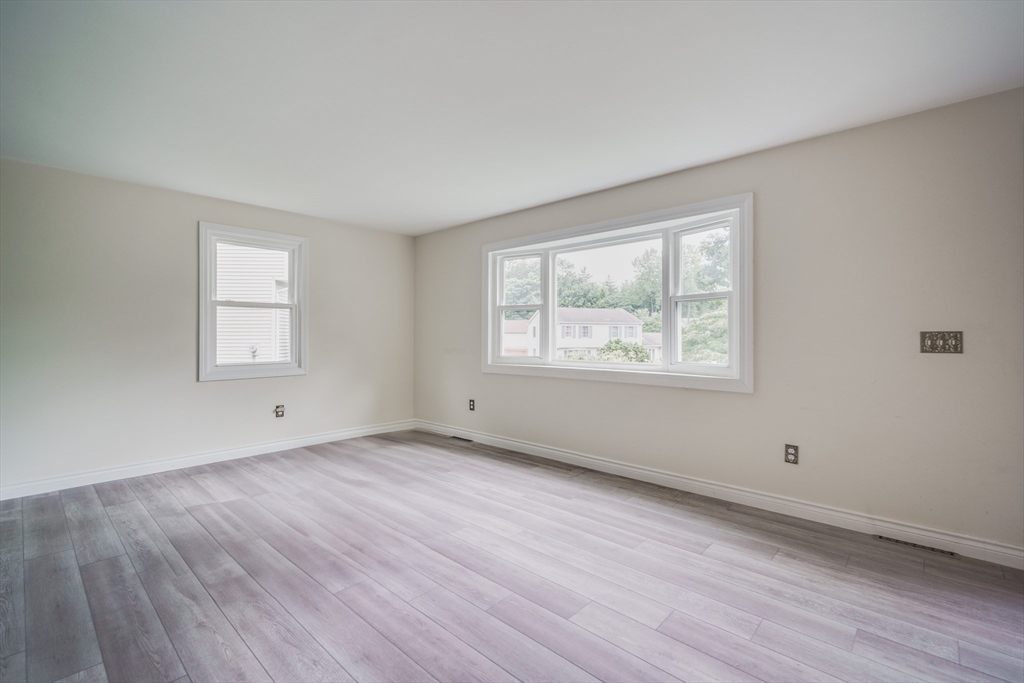 26 Vale Circle Springfield, MA 01118 - Photo 17 of 42 Gallery Image 17