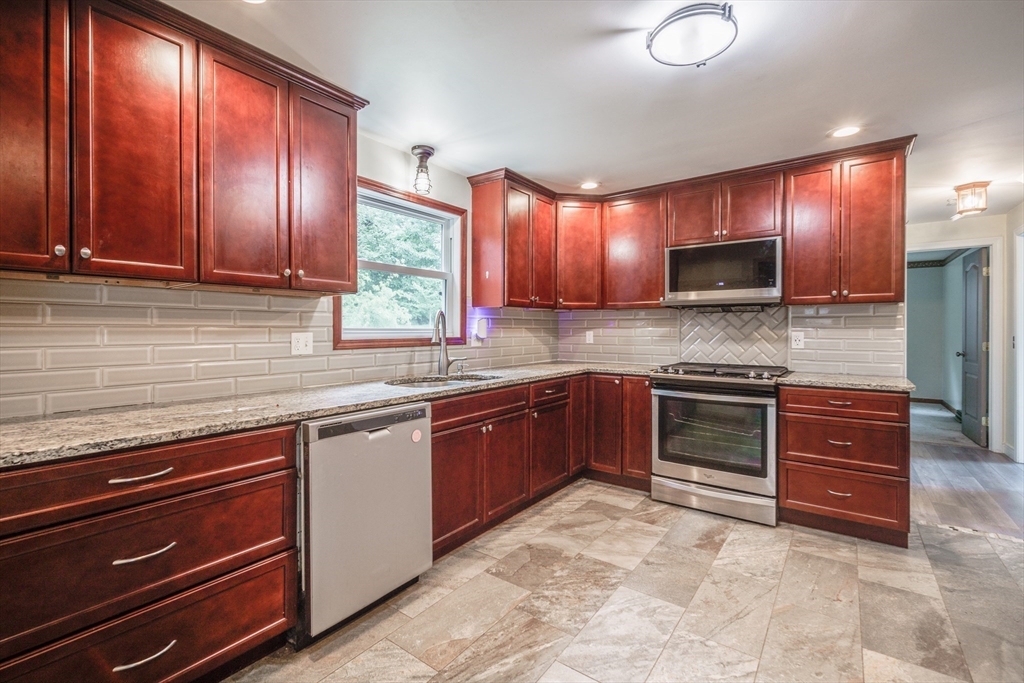 26 Vale Circle Springfield, MA 01118 - Photo 18 of 42 Gallery Image 18