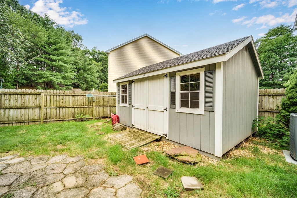 26 Vale Circle Springfield, MA 01118 - Photo 8 of 42 Gallery Image 8