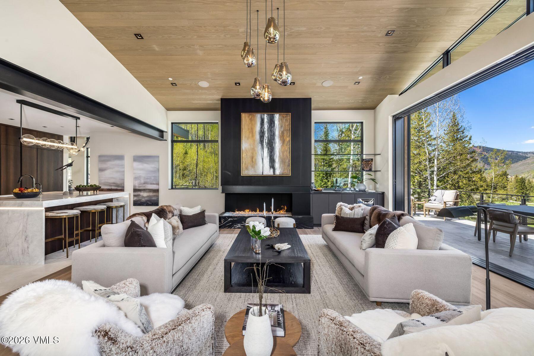 1150 Ptarmigan Road Vail, CO 81657 - Photo 3 of 46 photo_online_003
