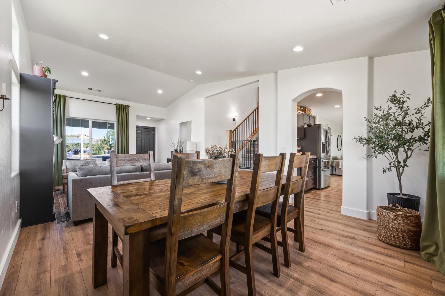 2476 North Riesling Avenue Hanford, CA 93230 - Photo 16 of 77