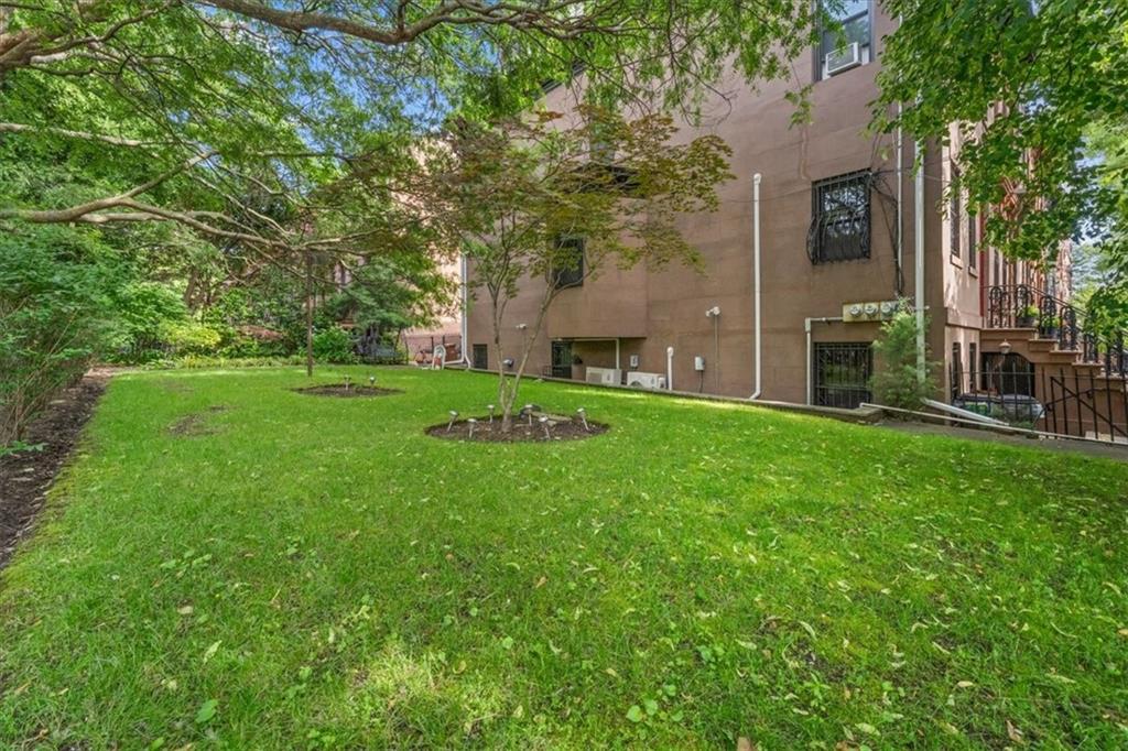 485 Clinton Street Brooklyn, NY 11231 - Photo 19 of 20