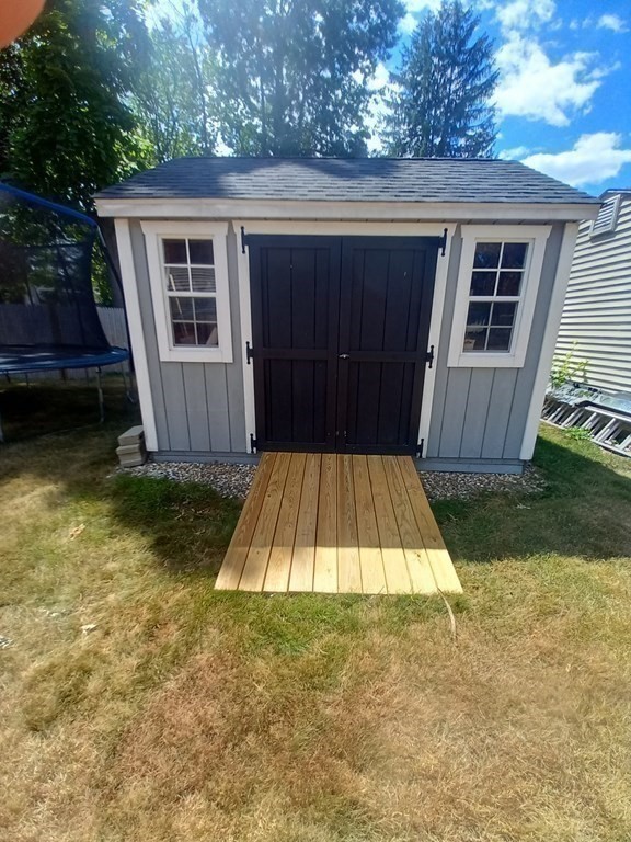 16 Haverstock Road Franklin, MA 02038 - Photo 6 of 37 Gallery Image 6