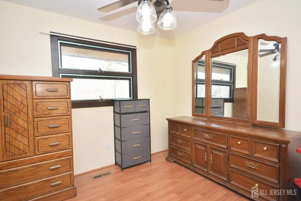 walk in closet with window