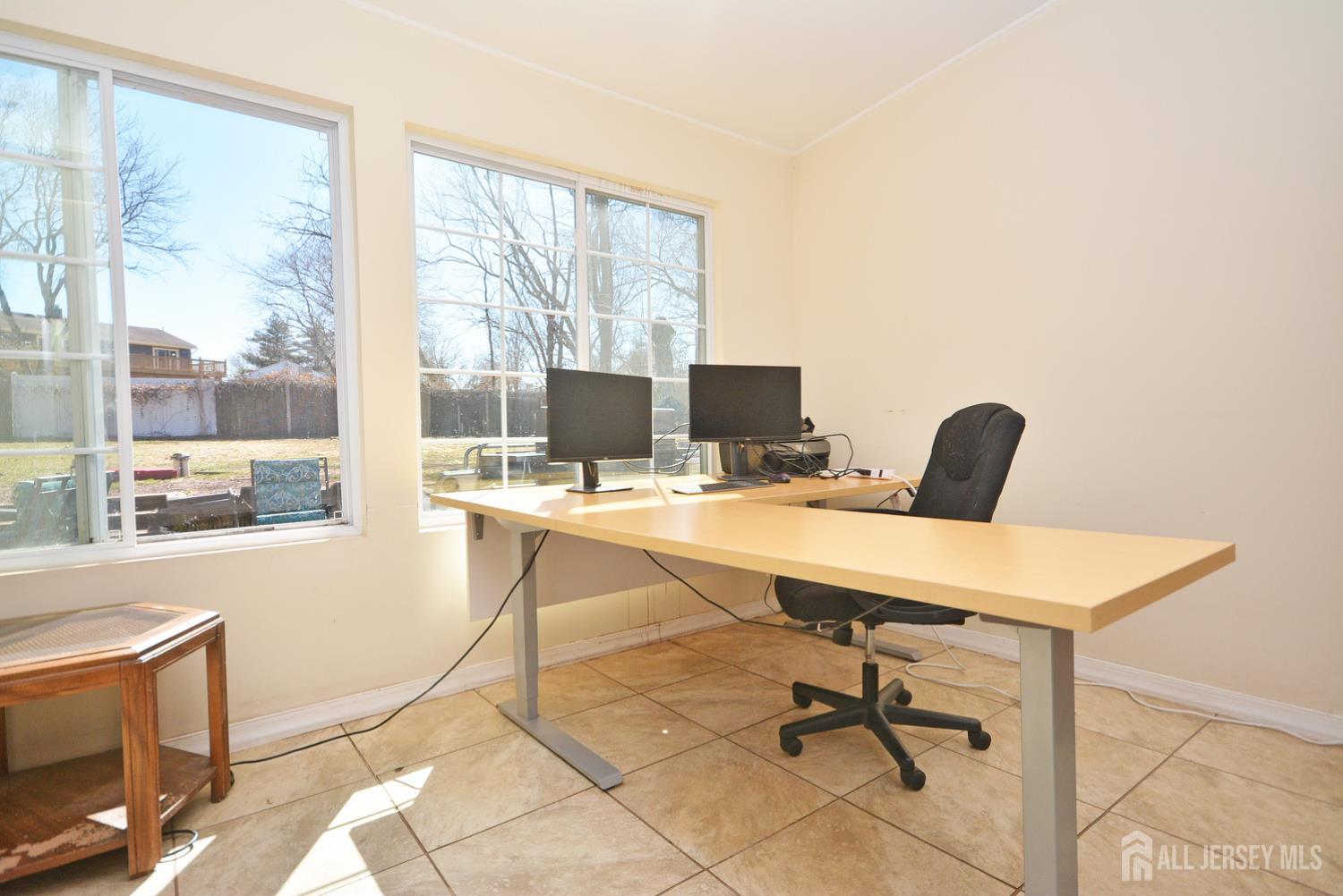 620 South Randolphville Road Piscataway, NJ 08854 - Photo 7 of 24