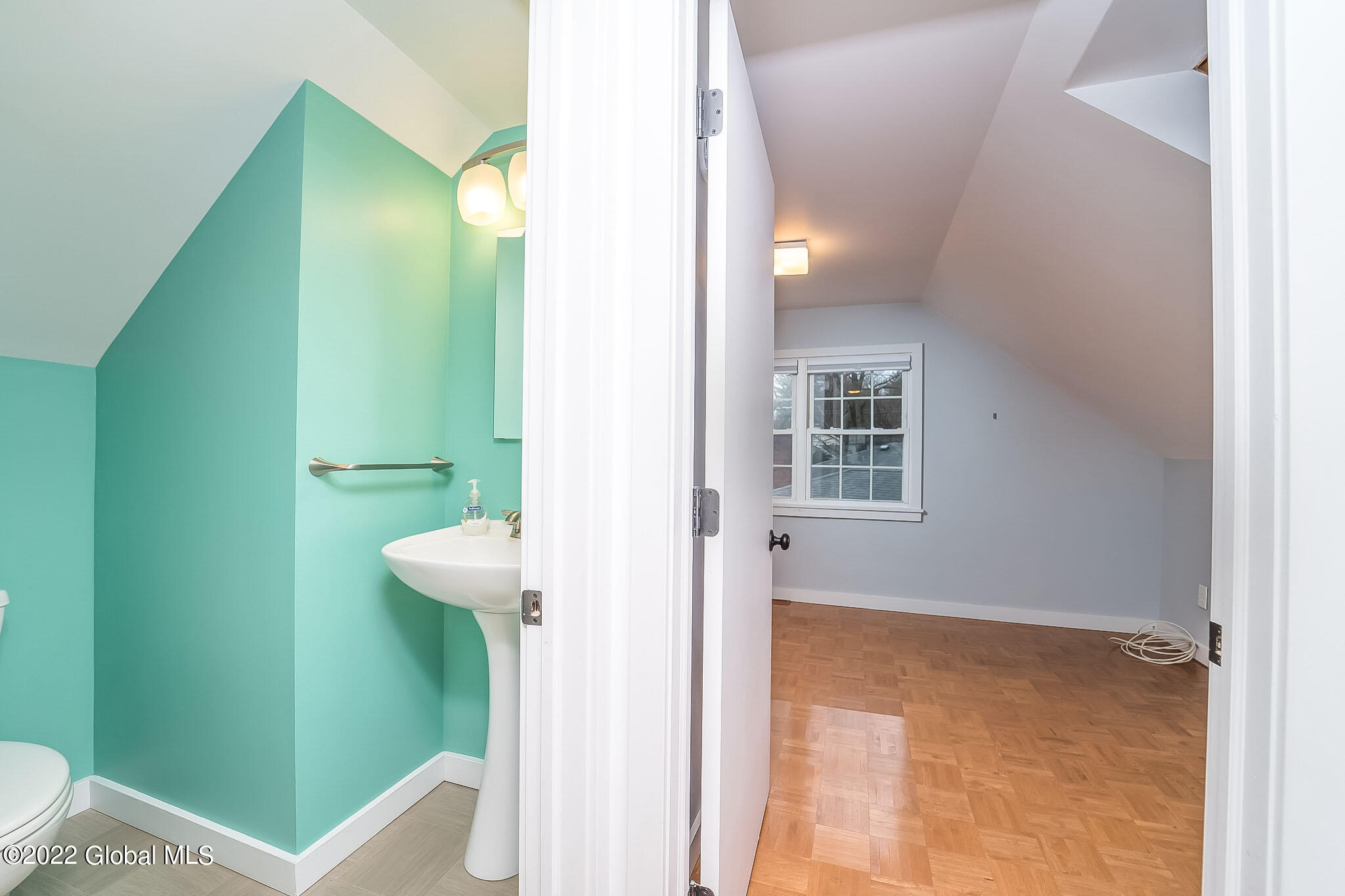 19 Wellington Road Bethlehem, NY 12054 - Photo 25 of 45 051-19-Wellington-Rd