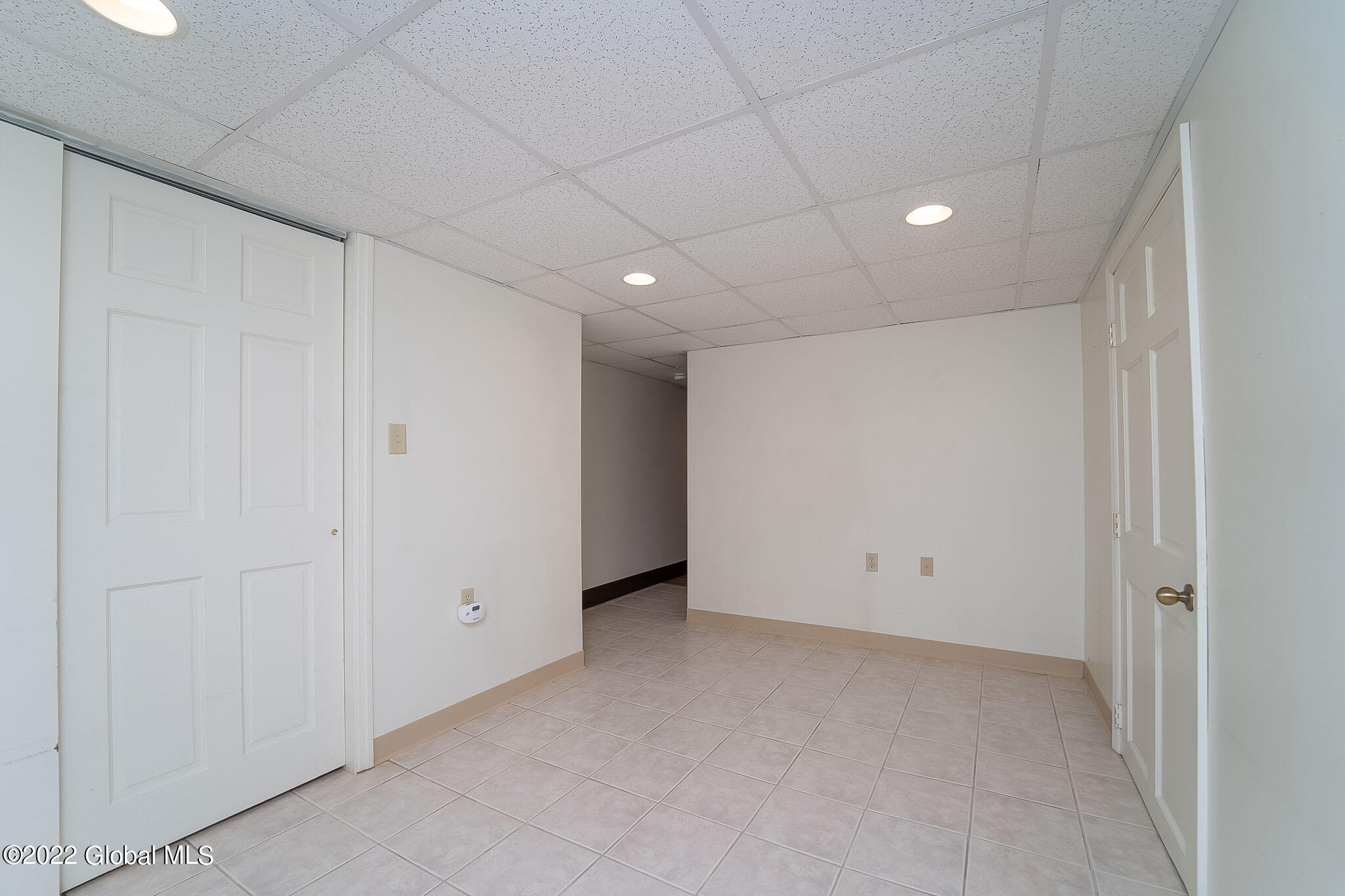 19 Wellington Road Bethlehem, NY 12054 - Photo 38 of 45 046-19-Wellington-Rd
