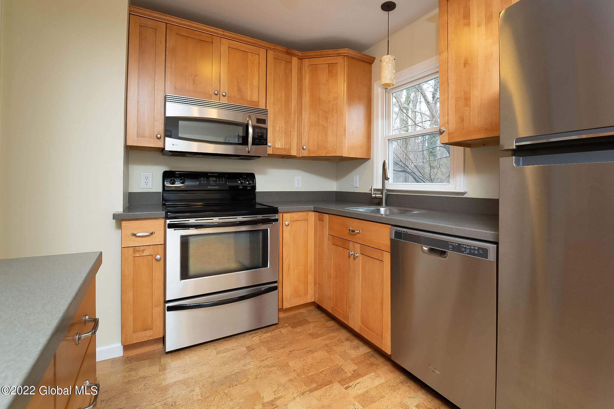 19 Wellington Road Bethlehem, NY 12054 - Photo 8 of 45 012-19-Wellington-Rd