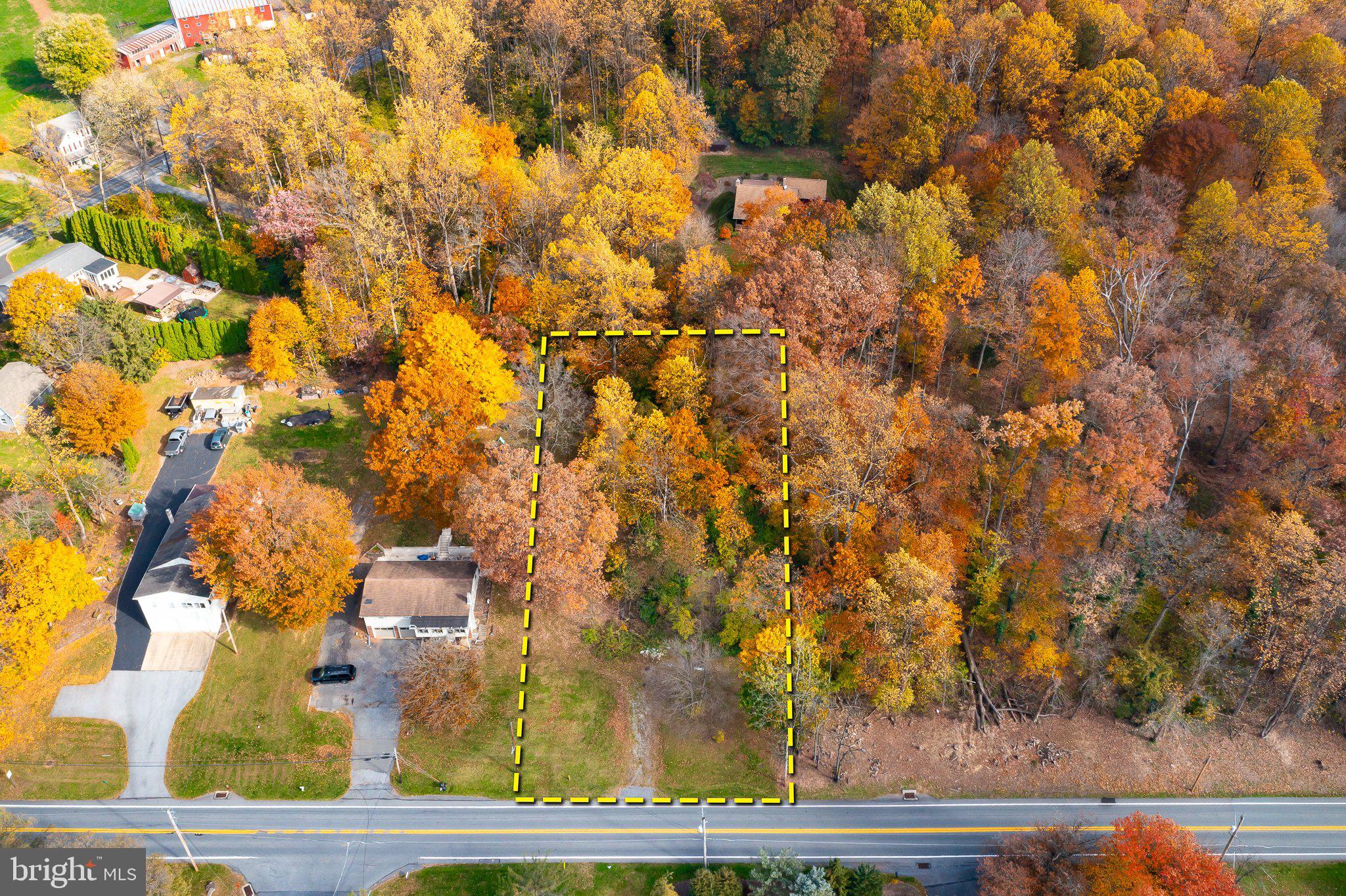 303 West Swartzville Road Reinholds, PA 17569 - Photo 5 of 17