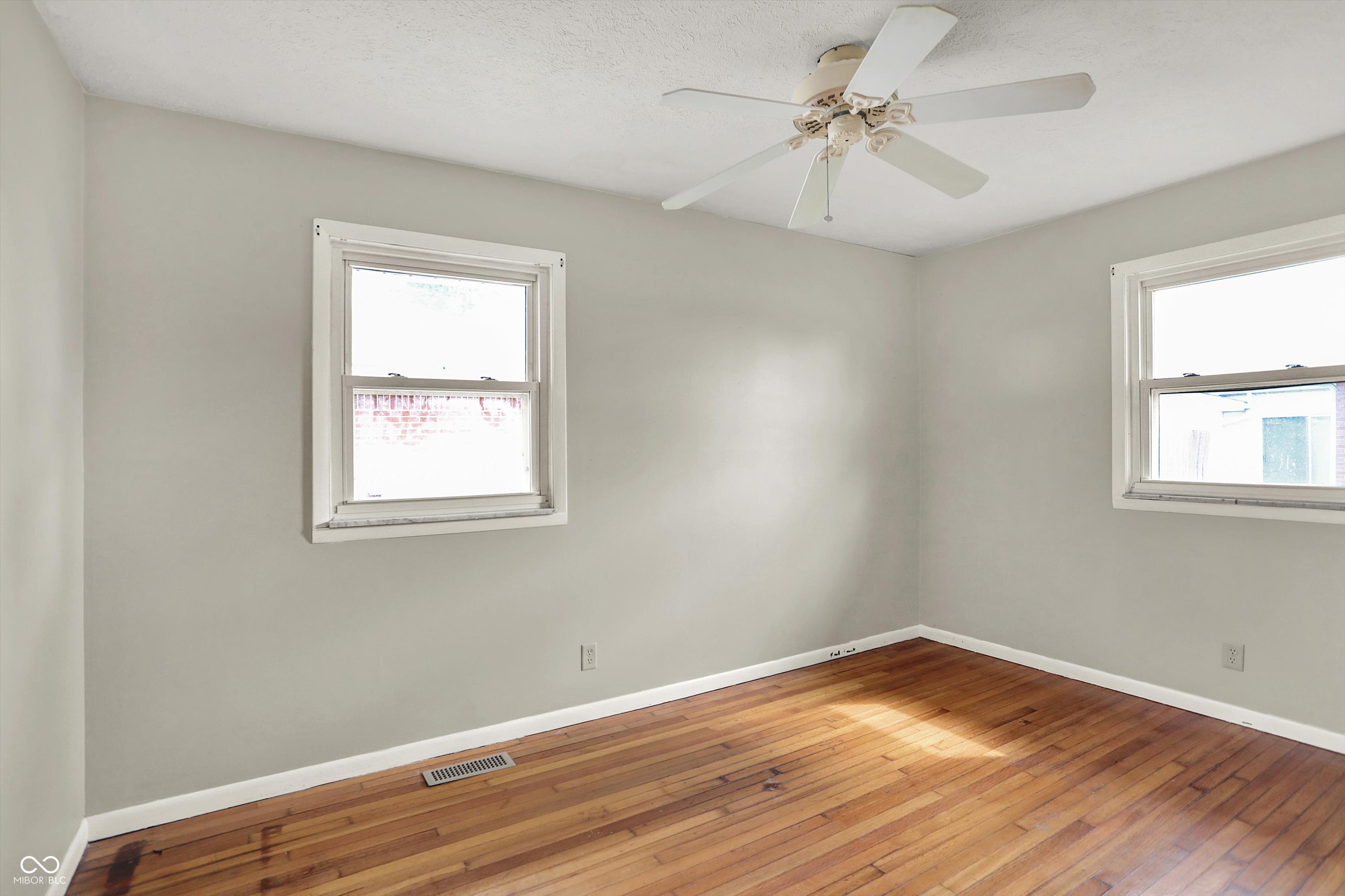 639 Averitt Road Greenwood, IN 46142 - Photo 13 of 31