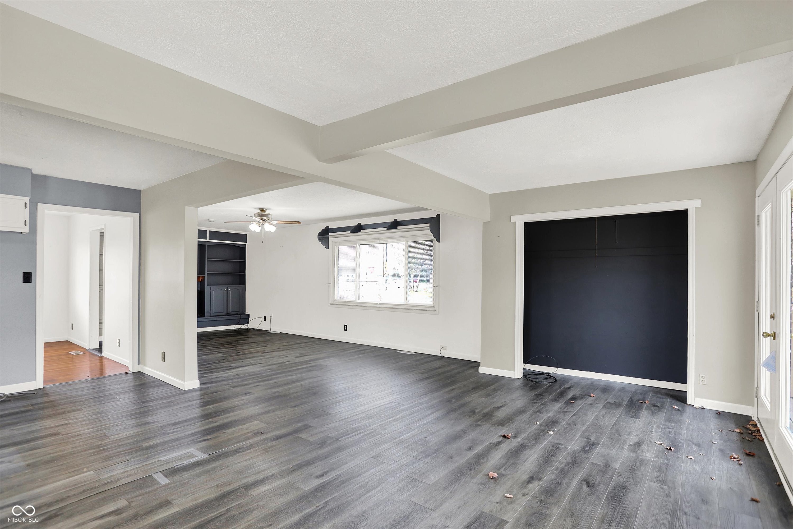 639 Averitt Road Greenwood, IN 46142 - Photo 5 of 31