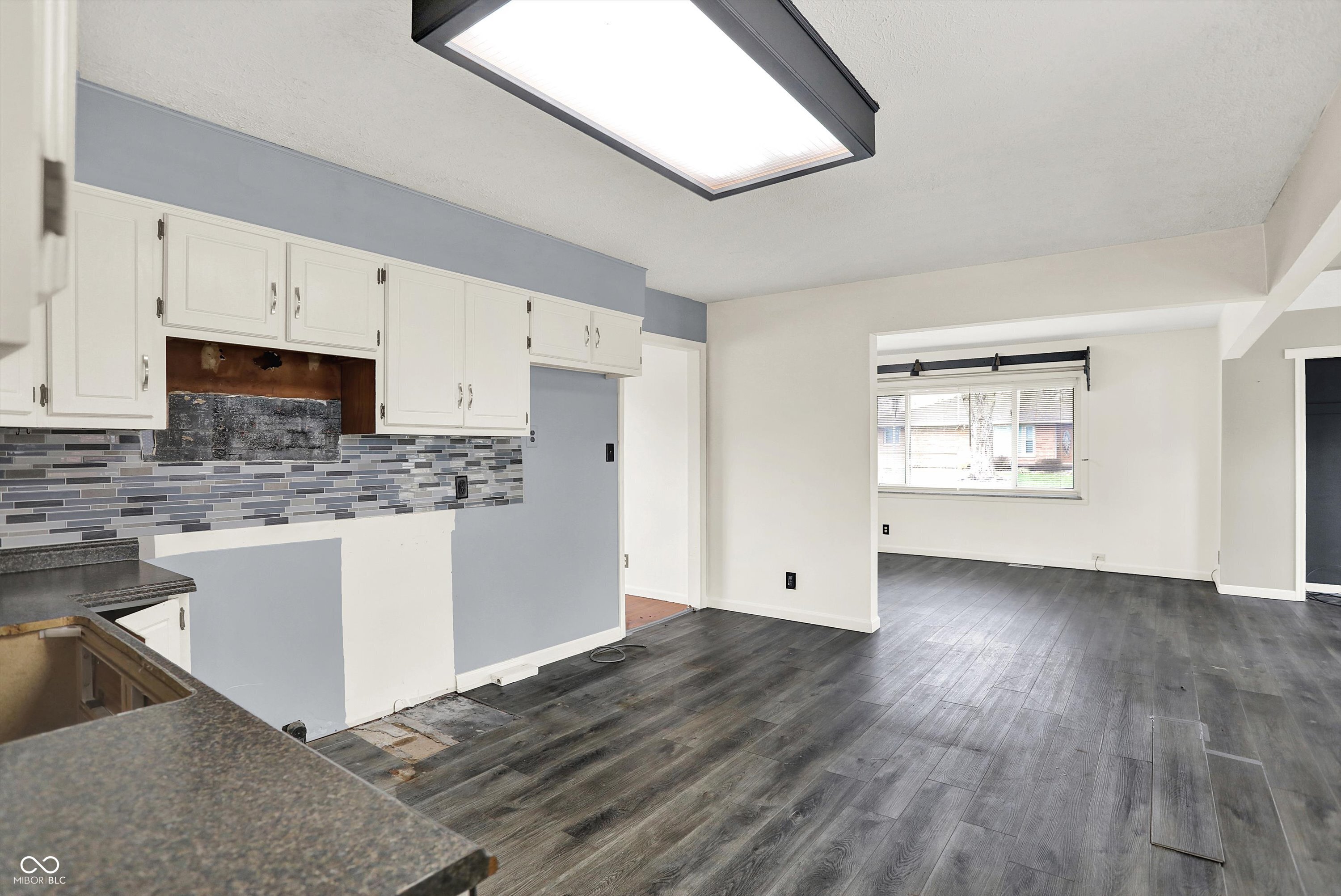 639 Averitt Road Greenwood, IN 46142 - Photo 8 of 31