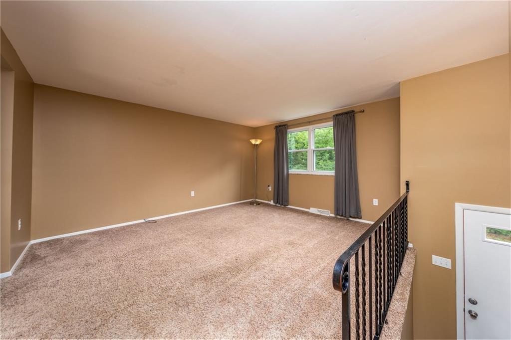 94 Buckhill Road Pittsburgh, PA 15237 - Photo 11 of 25 Gallery Image 11