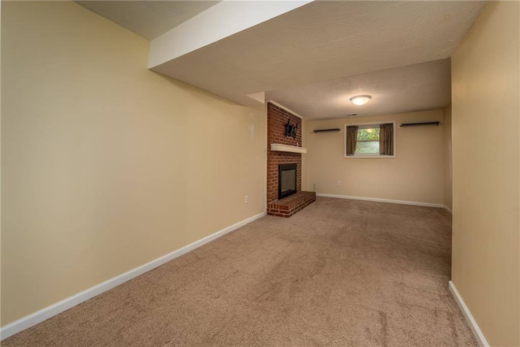94 Buckhill Road Pittsburgh, PA 15237 - Photo 18 of 25 Gallery Image 18