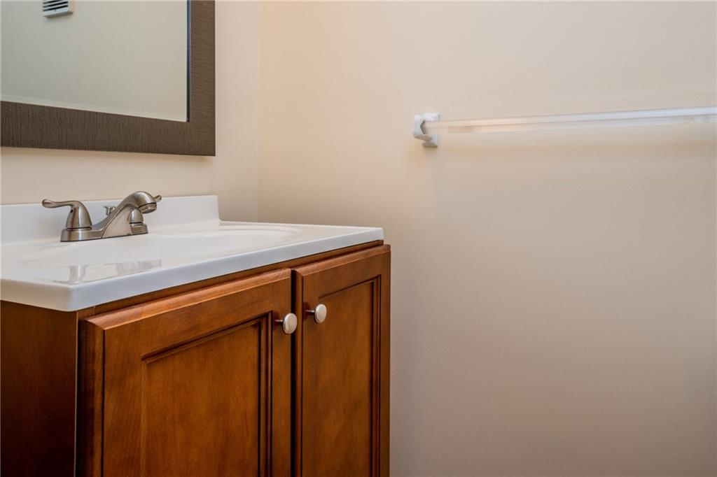 94 Buckhill Road Pittsburgh, PA 15237 - Photo 21 of 25 Gallery Image 21