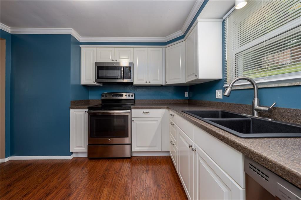 94 Buckhill Road Pittsburgh, PA 15237 - Photo 5 of 25 Gallery Image 5